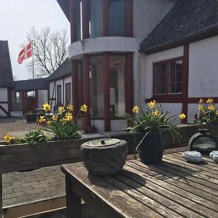 Praestogaard Bed & Breakfast Exterior foto