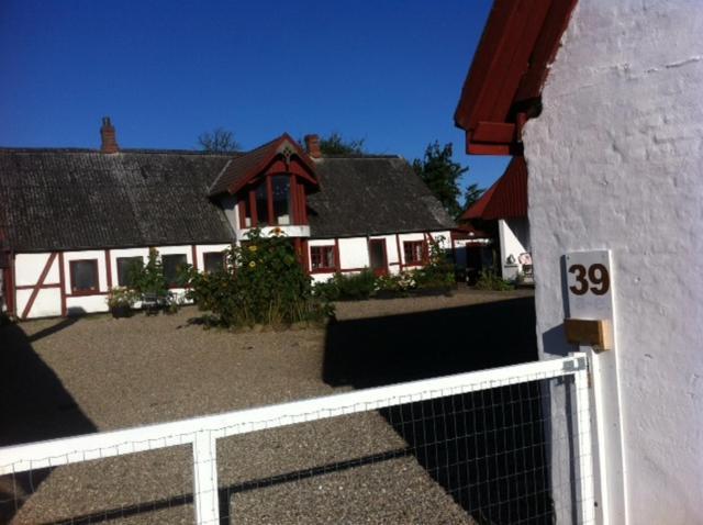 Praestogaard Bed & Breakfast Exterior foto